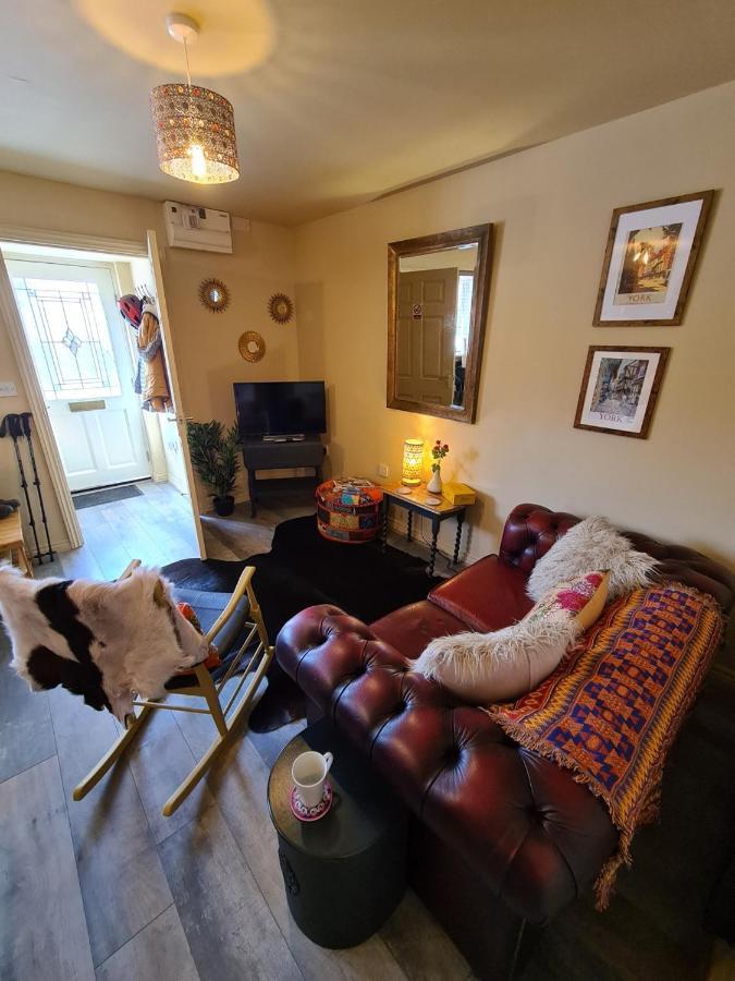 The Shambles By Spires Accommodation A Boho Styled Place To Stay Just 3 Miles From Birches Valley Visitors Centre Cannock Chase Руджлі Екстер'єр фото